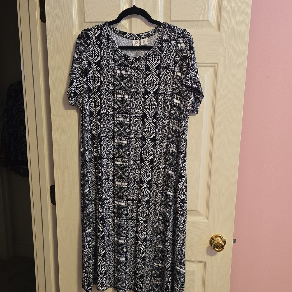 Artisan Ny‎ Geometric Black and White Midi Dress